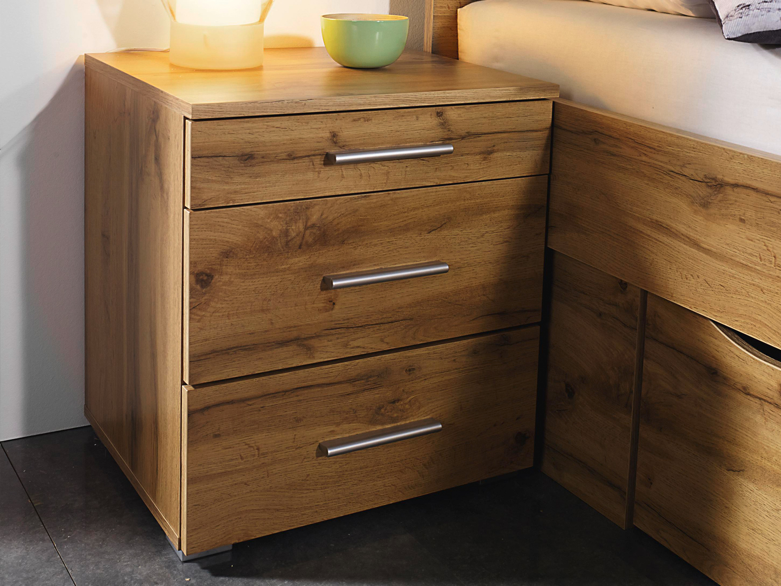 Chevet SCARLETT 3 tiroirs chêne wotan