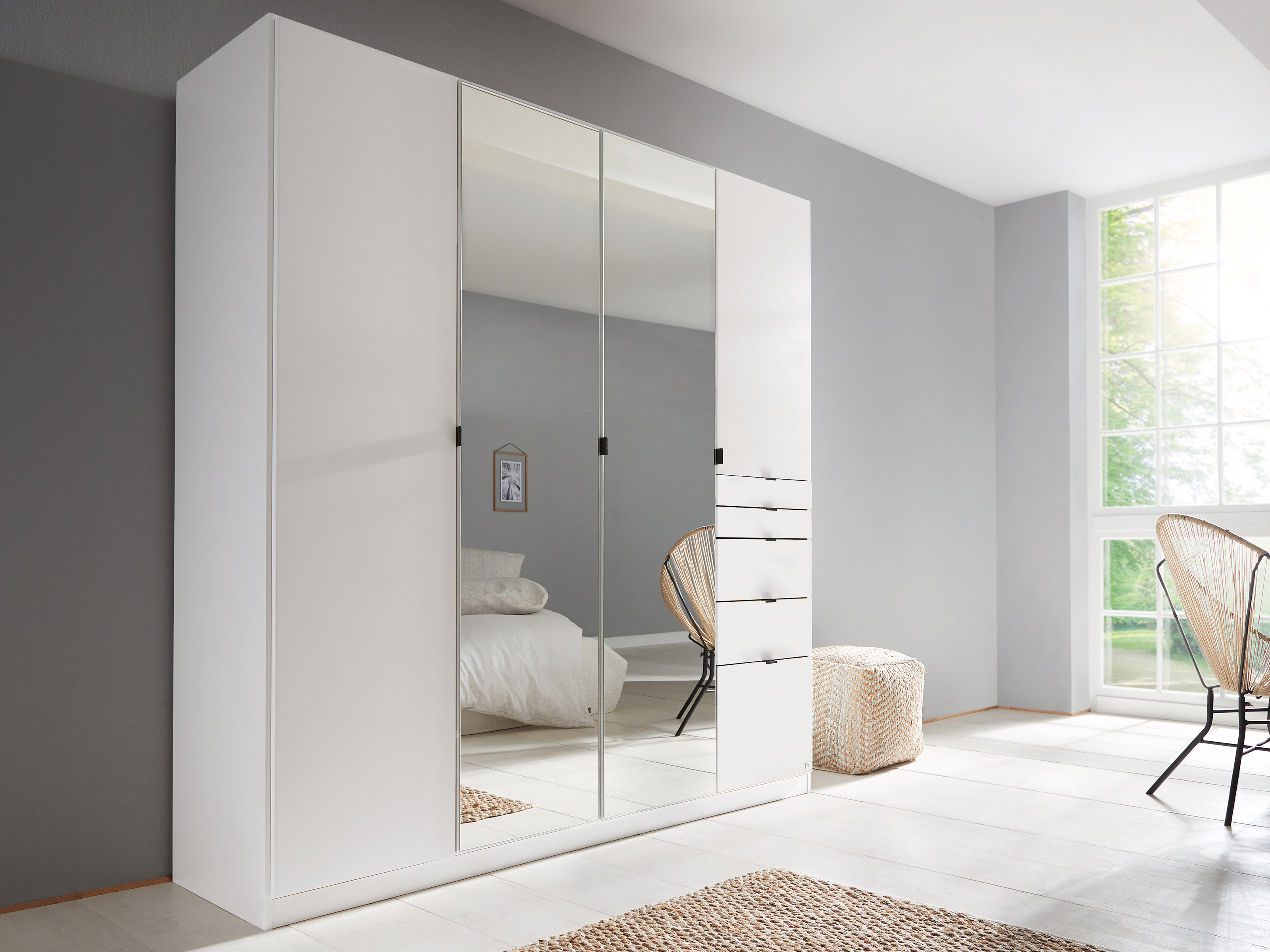 Armoire OTAMENDI 4 portes 5 tiroirs avec miroir blanc neige