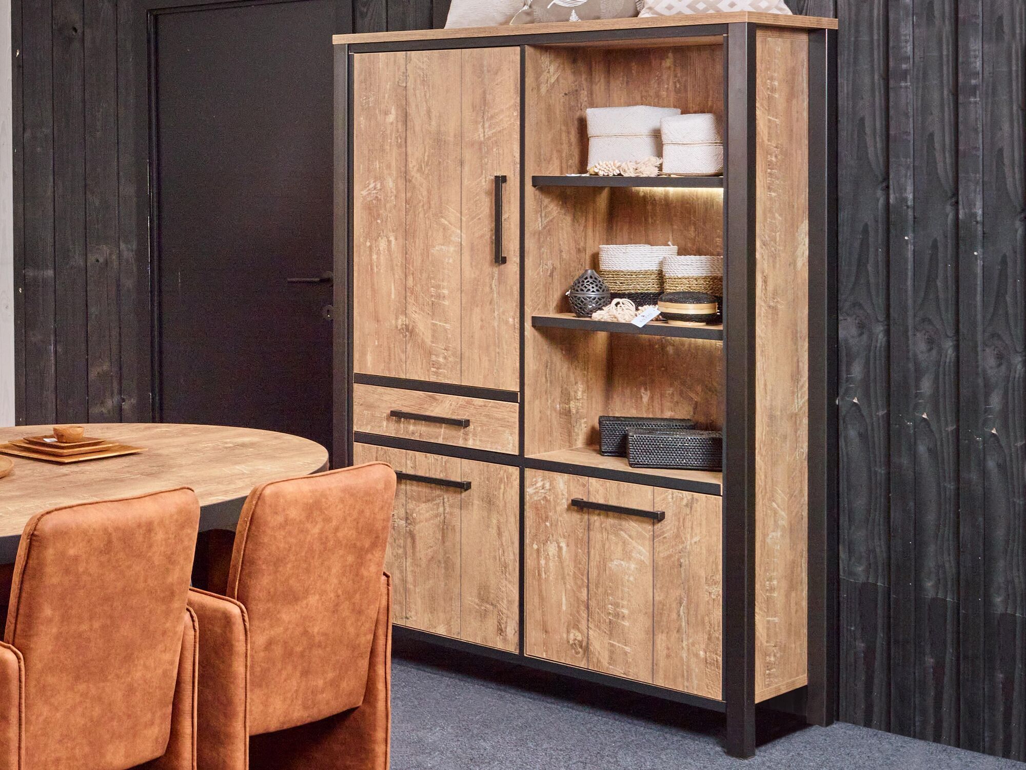 Meuble bar LOVELY 3 portes 1 tiroir teck orangé