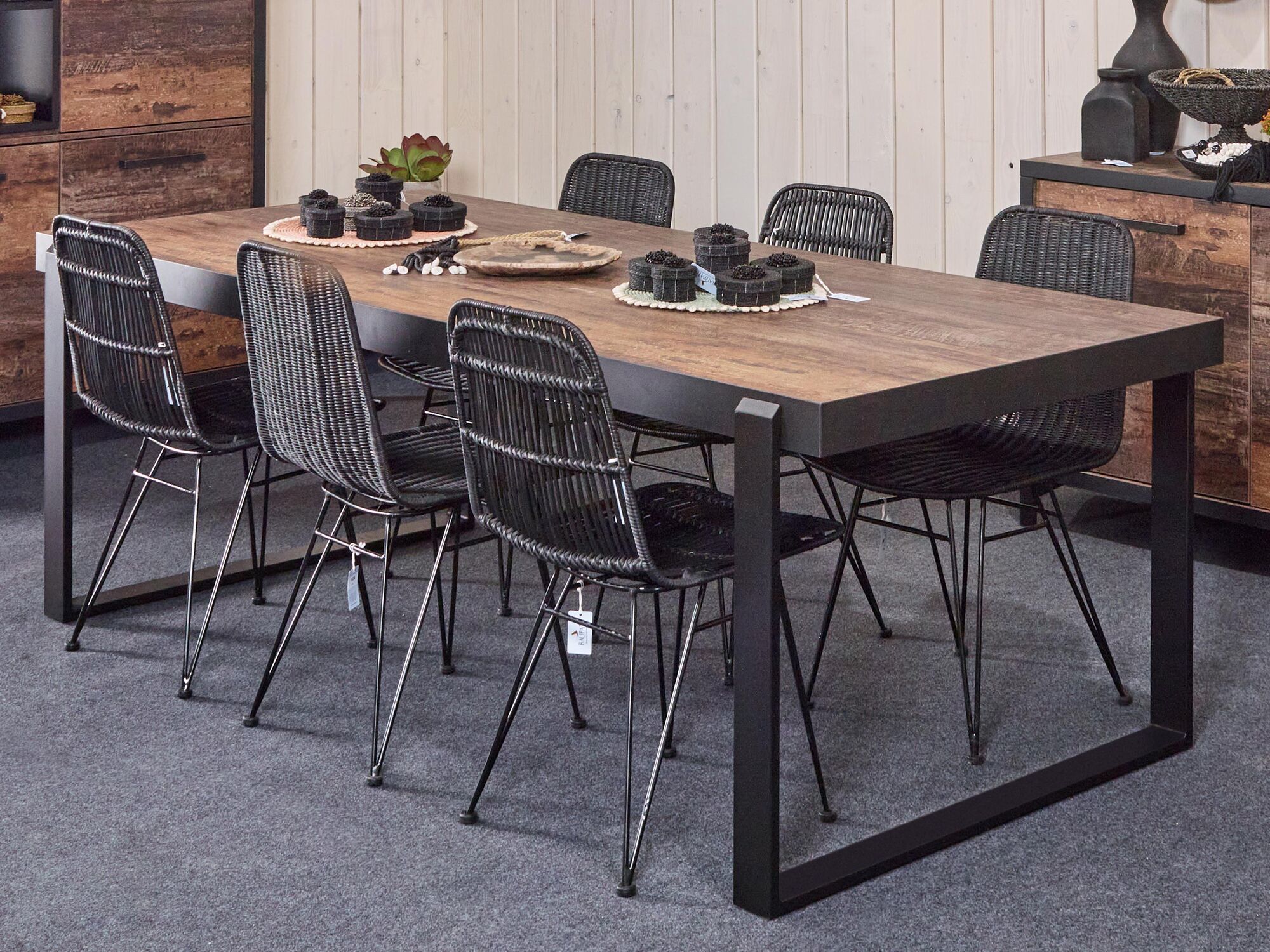 Table repas KUTINA 226 cm bois navire noir