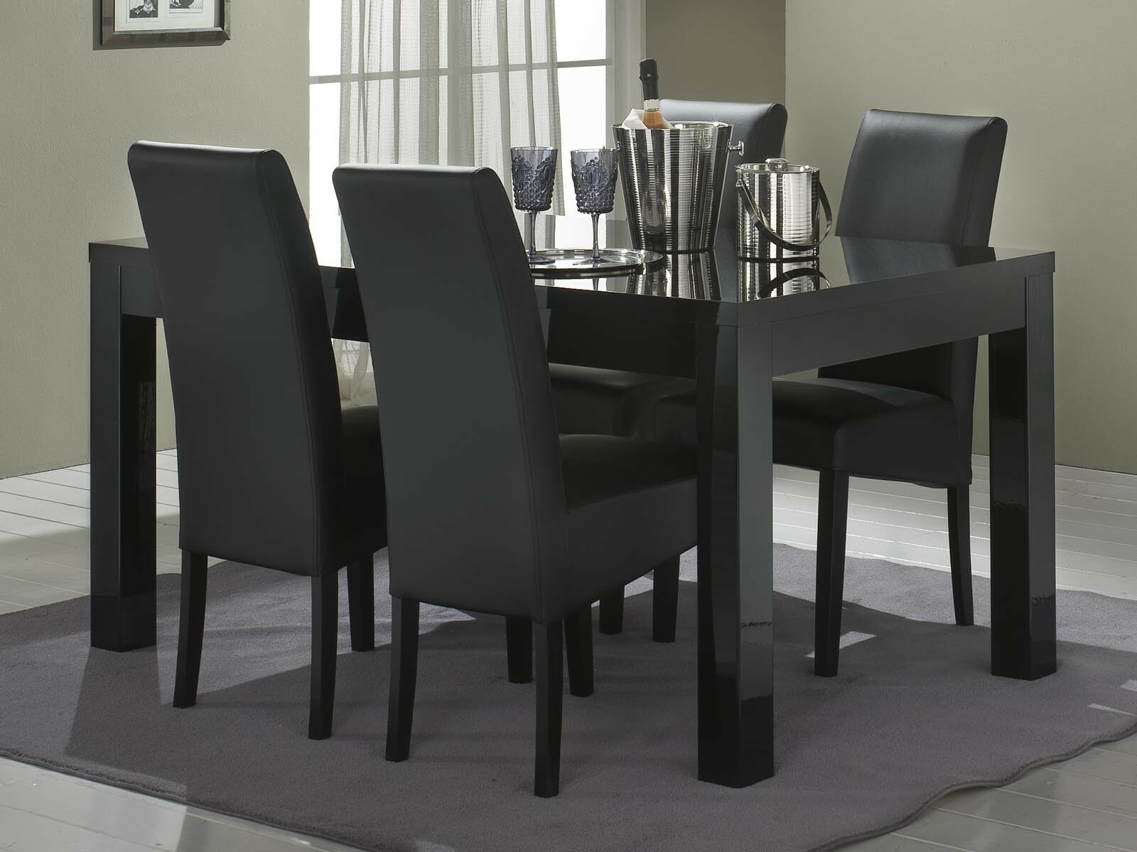 Table repas ROMEO 160 noir laque