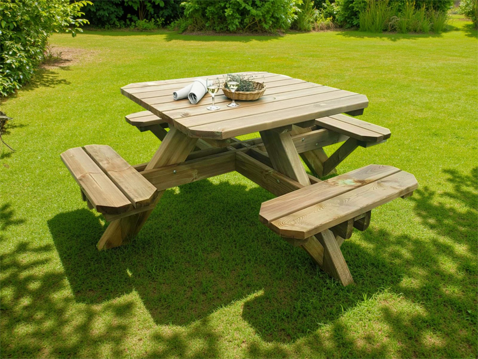 Table pique-nique carré TRAPANI 8 personnes pin nordique/épicéa